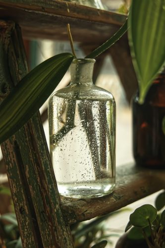 Pour un emballage écologique, choisissez des contenants réutilisables